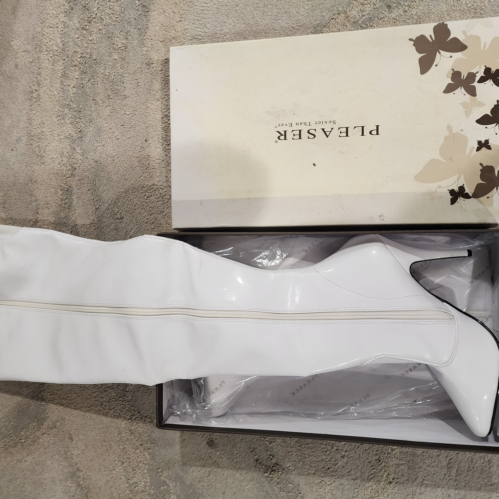 Pleaser White Knee-High Boots